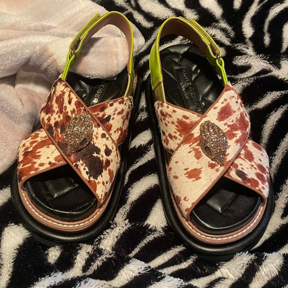 Kurt Geiger Brown and White Cowhide Print Sandals with Neon Yellow Strap 6.5.